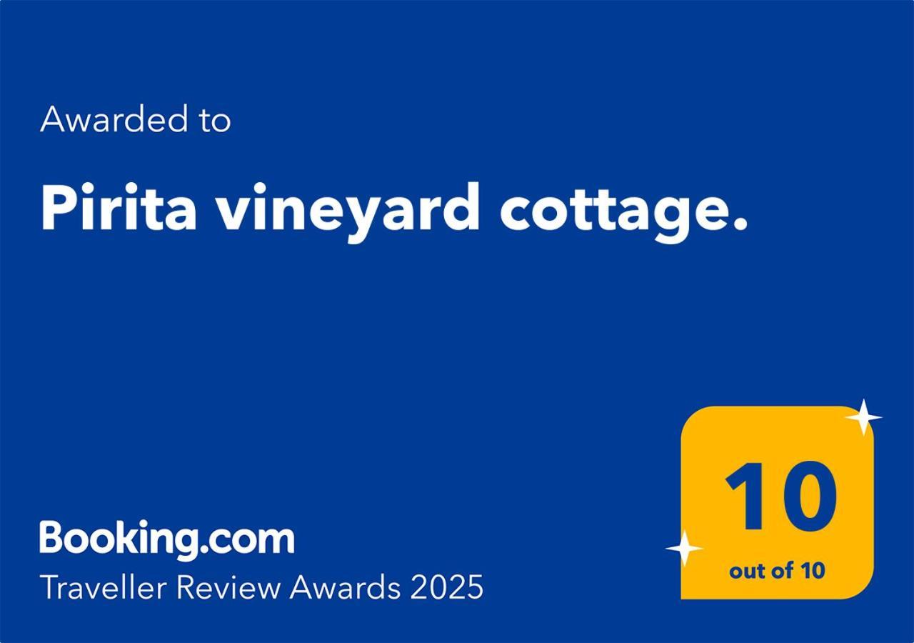 Pirita Vineyard Cottage. Upper Moutere Bagian luar foto